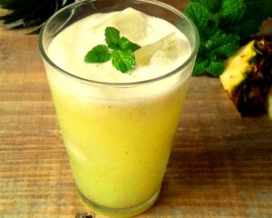 Suco de Abacaxi com hortelã